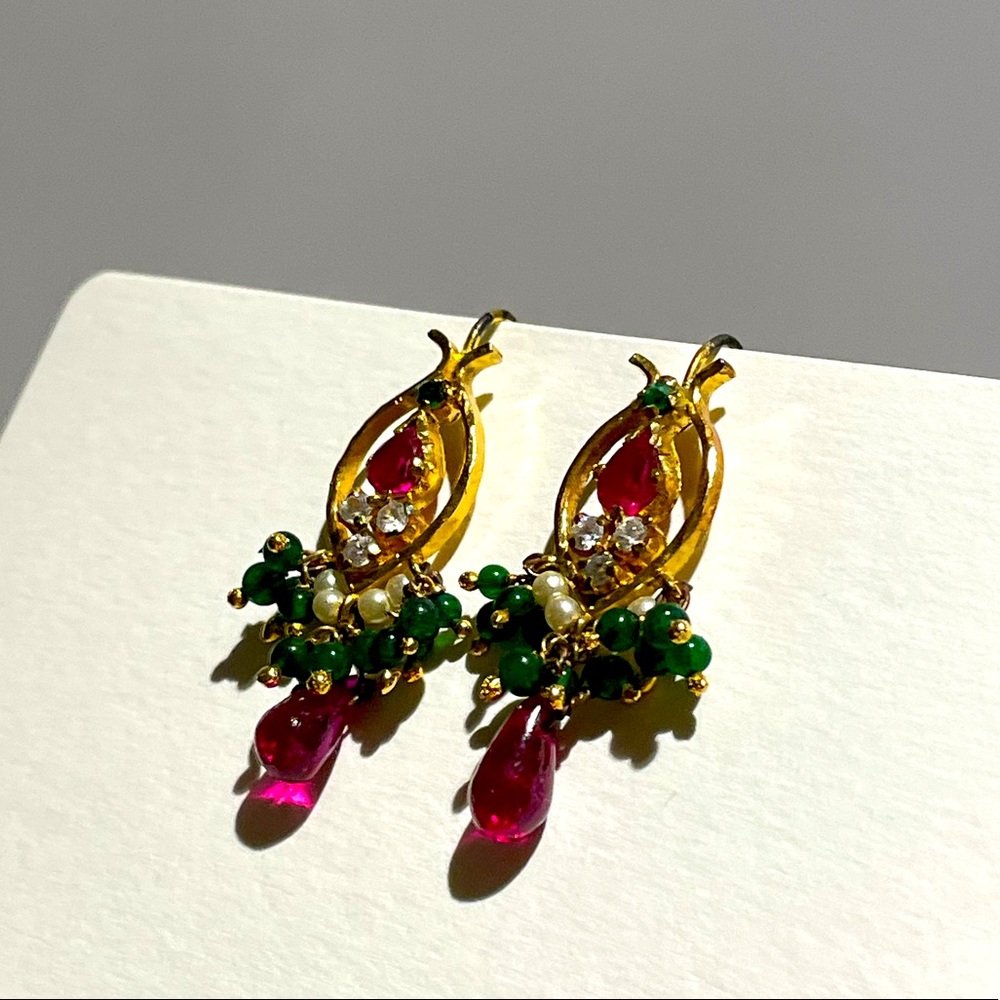 RARE Vintage garnet earrings